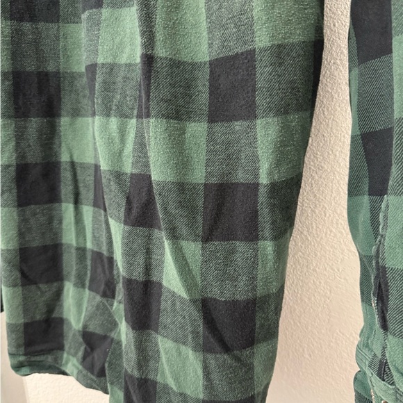 Field & Stream Green and Black Checkered Shirt - Picture 10 of 10